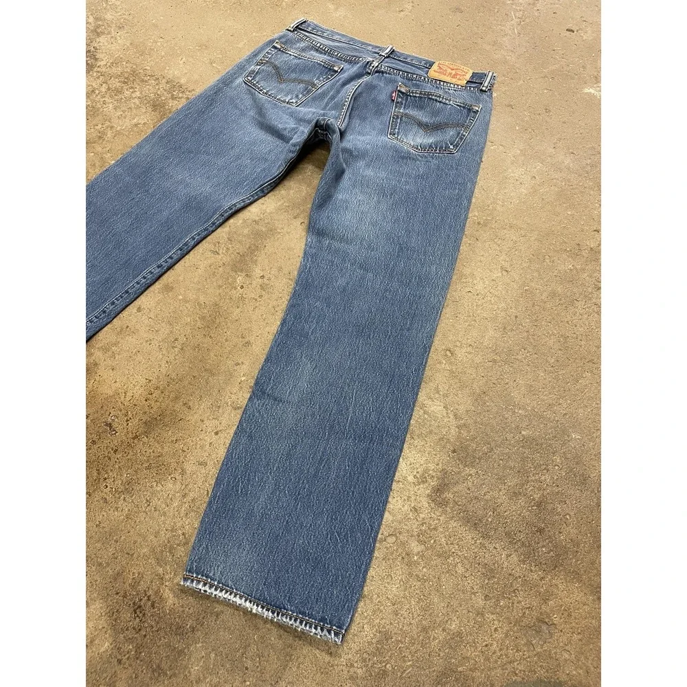 Levis‎ 501 Jeans Mens 36x30 Medium Wash Blue Denim Straight Leg Button Fly